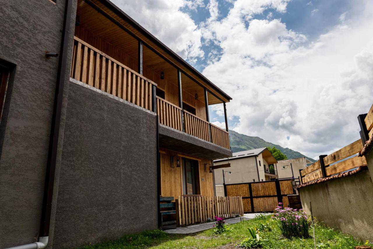 Hotel Jimla Kazbegi Exteriör bild